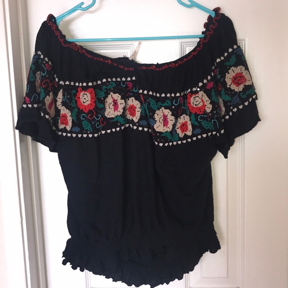 FP off the shoulder embroidery top - Picture 3 of 3